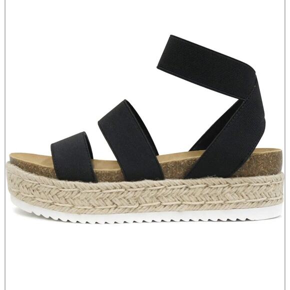 Soda Shoes Women’s Size 5.5 Black Spring Slip ons - Picture 1 of 2